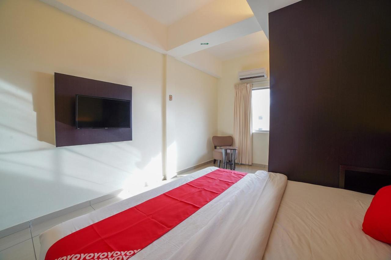 Oyo 89531 Villa Hotel Segamat Exterior photo